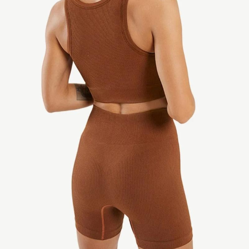 Woman Low Neckline Compression Workout Set